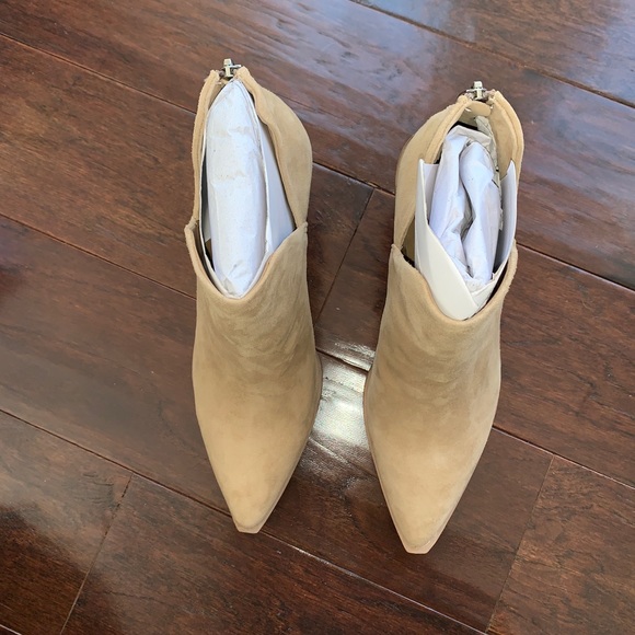 Steve Madden Alyse Tan Suede Booties 8.5 - Picture 5 of 8